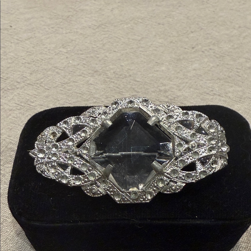 ✨ Vintage Art Deco Style Brooch | Geometric Crystal Statement Pin ✨
